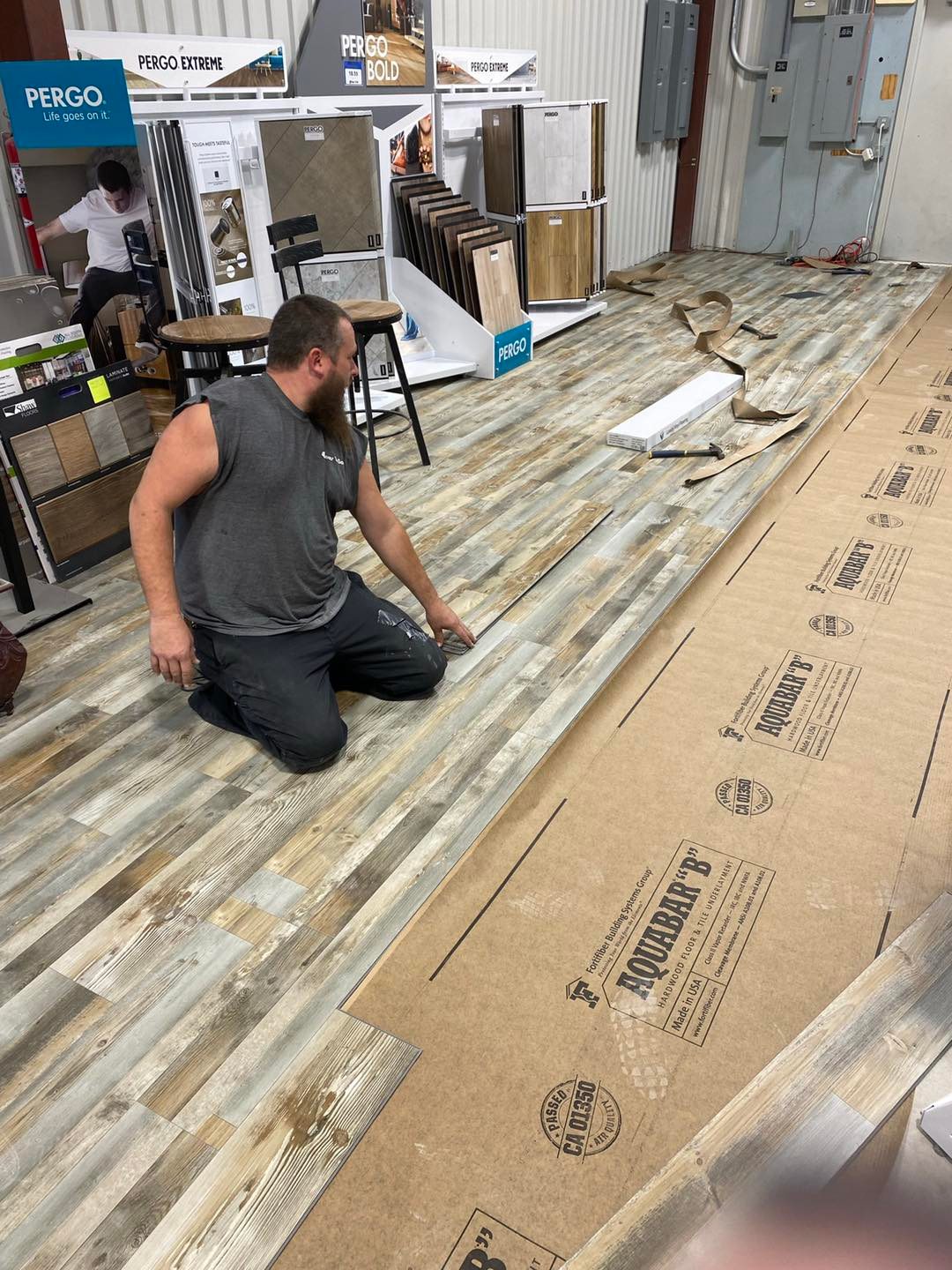 Detroit Carpet and Floors business image