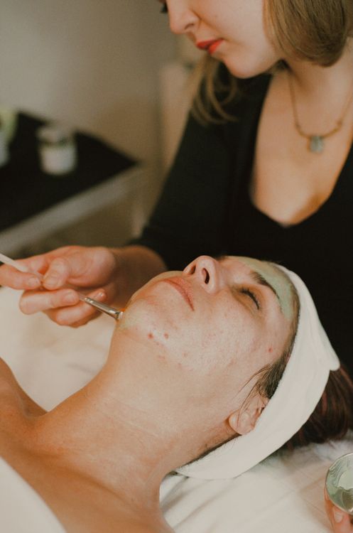 Honey Sugaring and Facials business image
