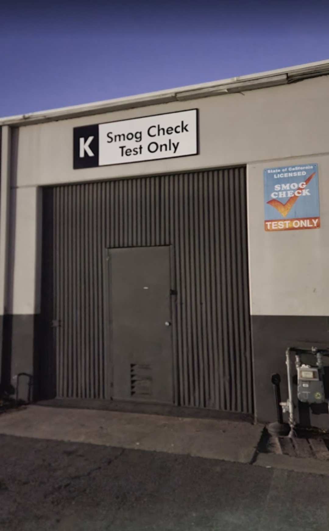 In N Out Smog Check business image